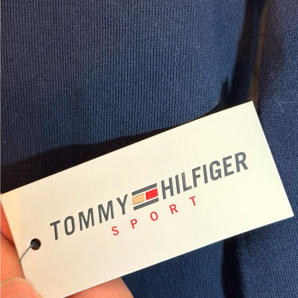 Tommy Hilfiger Hooded Sweatshirt - Picture 6 of 6